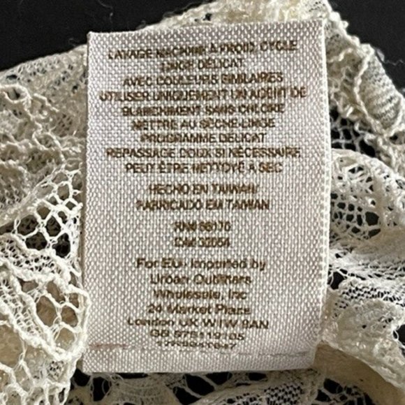 FREE PEOPLE LACE BLOUSE XSmall  Antique Ivory with Long Sleeves, Drop Shoulders - Picture 13 of 13